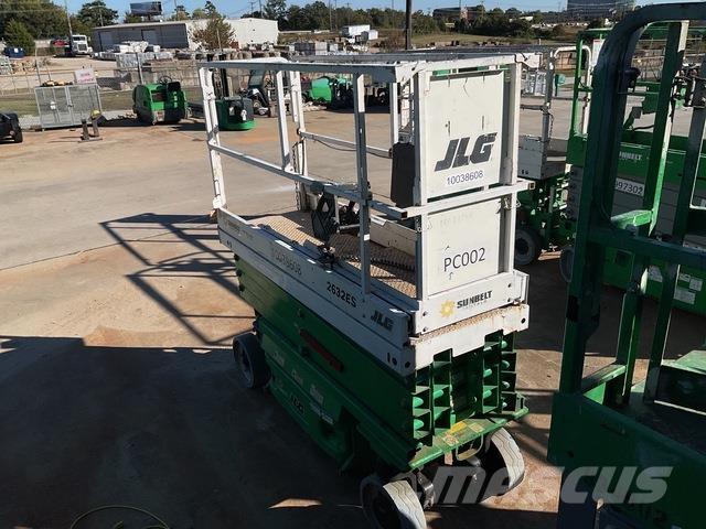 JLG 2632ES Nožnicové zdvíhacie plošiny