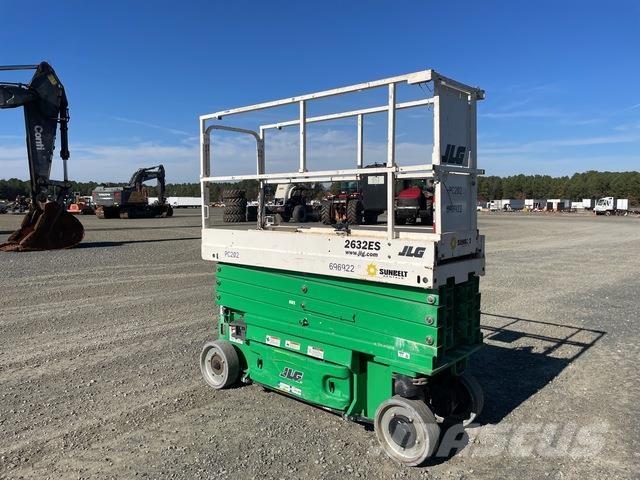 JLG 2632ES Nožnicové zdvíhacie plošiny