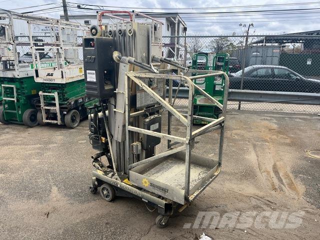 JLG 30AM Vertikálne stĺpové výťahy