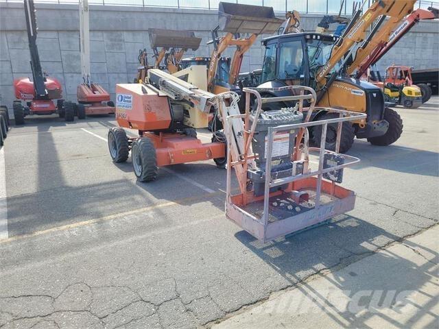 JLG 340AJ Kĺbové plošiny