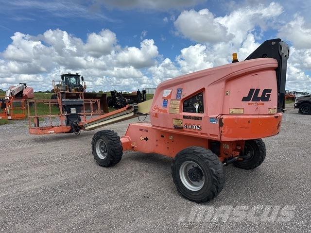 JLG 400S Teleskopické plošiny