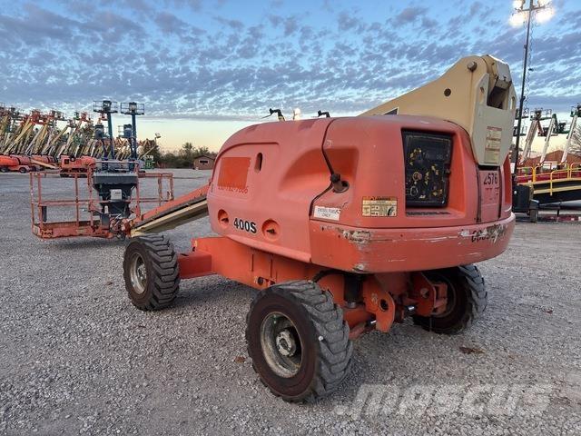 JLG 400S Teleskopické plošiny