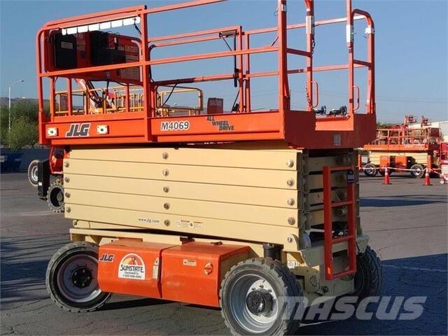 JLG 4069LE Nožnicové zdvíhacie plošiny