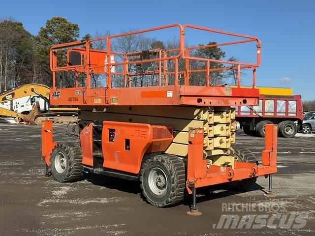JLG 4394RT Nožnicové zdvíhacie plošiny