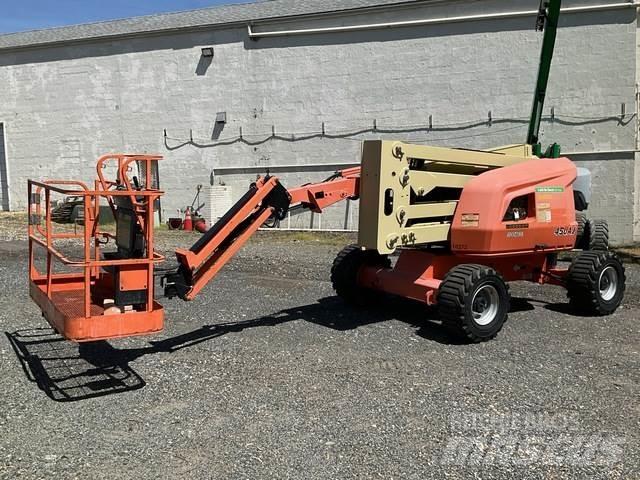 JLG 450AJ Kĺbové plošiny