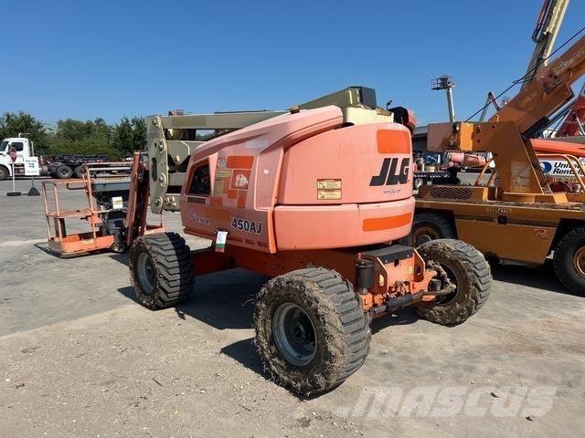 JLG 450AJ Kĺbové plošiny