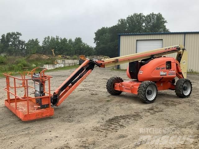 JLG 600AJ Kĺbové plošiny