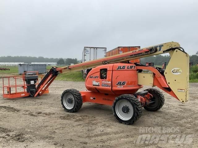 JLG 600AJ Kĺbové plošiny