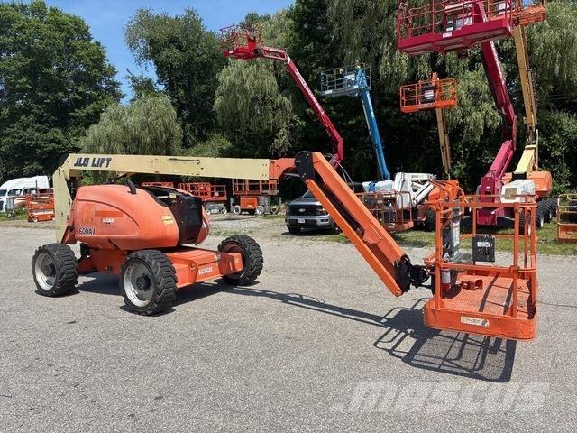 JLG 600AJ Kĺbové plošiny