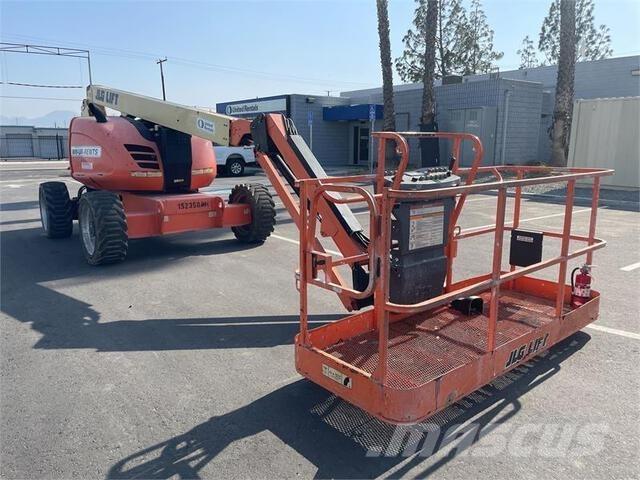 JLG 600AJ Kĺbové plošiny