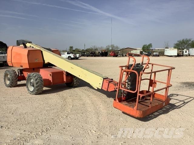 JLG 600S Teleskopické plošiny