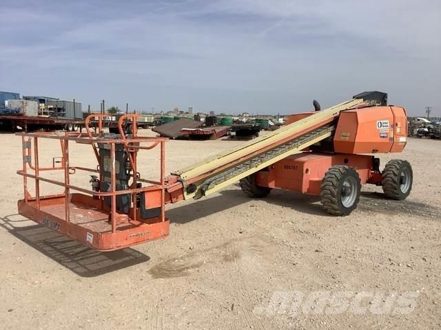 JLG 600S Teleskopické plošiny