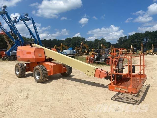 JLG 600S Teleskopické plošiny