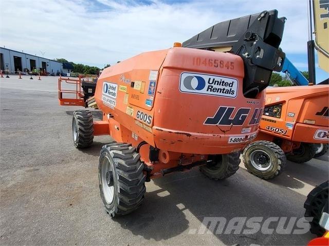 JLG 600S Teleskopické plošiny