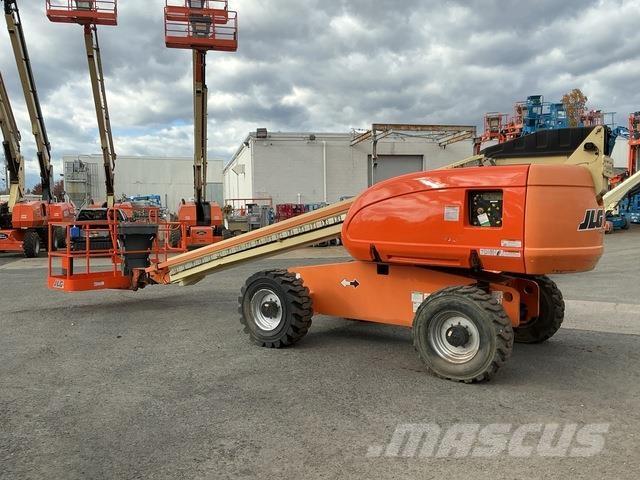 JLG 600S Teleskopické plošiny