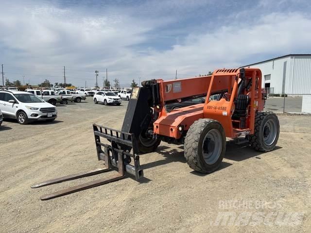 JLG 6042 Teleskopické manipulátory