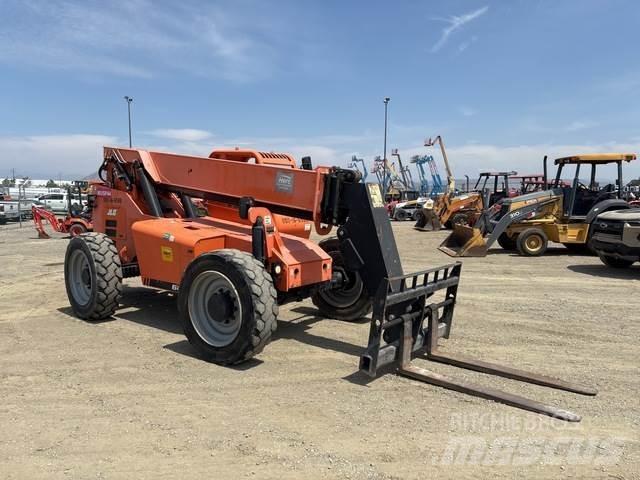 JLG 6042 Teleskopické manipulátory