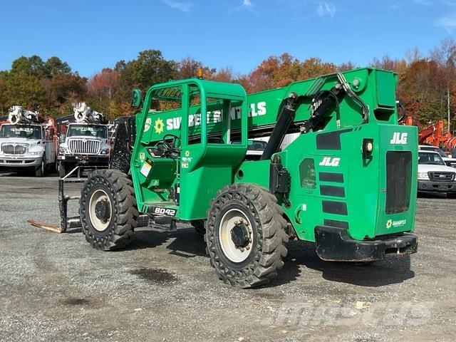 JLG 6042 Teleskopické manipulátory