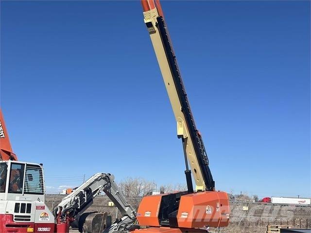 JLG 660SJ Teleskopické plošiny