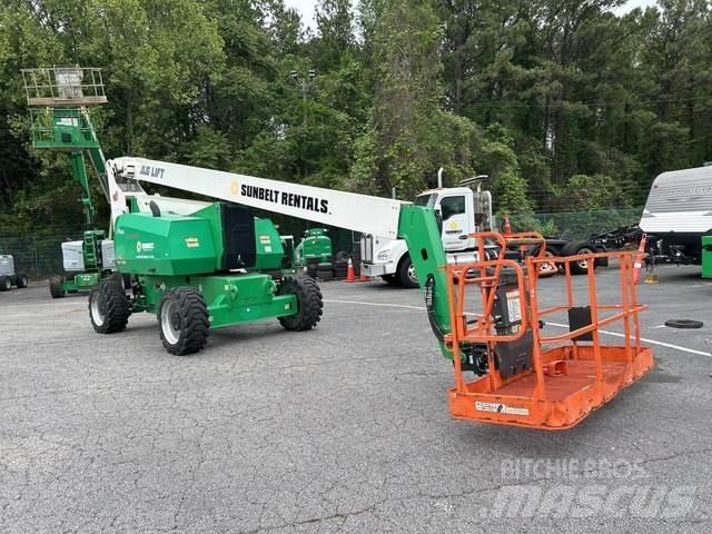 JLG 800A Kĺbové plošiny