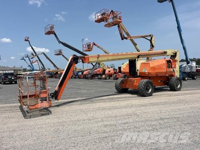 JLG 800AJ Kĺbové plošiny