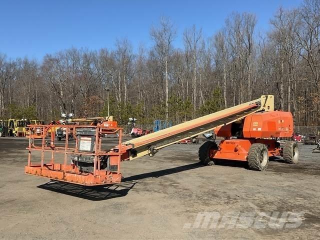 JLG 800S Teleskopické plošiny