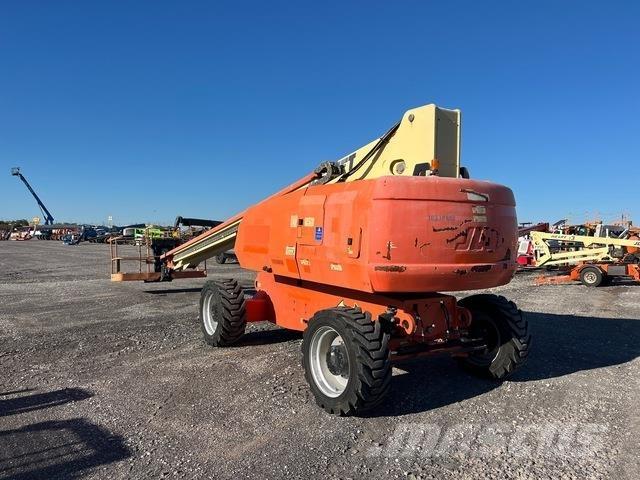 JLG 800S Teleskopické plošiny