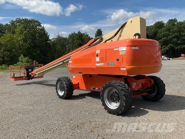 JLG 800S Teleskopické plošiny