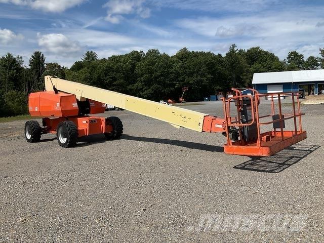 JLG 800S Teleskopické plošiny