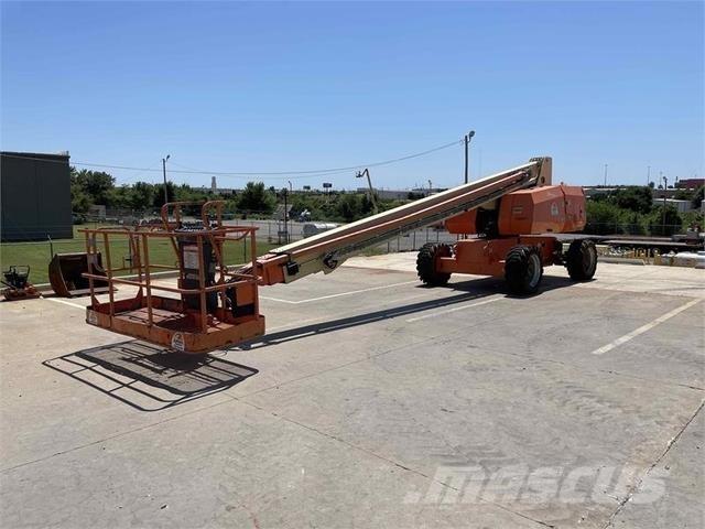 JLG 800S Teleskopické plošiny