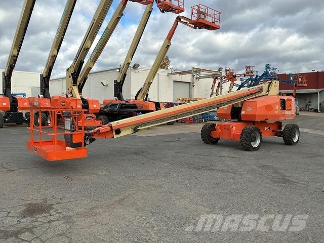 JLG 800S Teleskopické plošiny