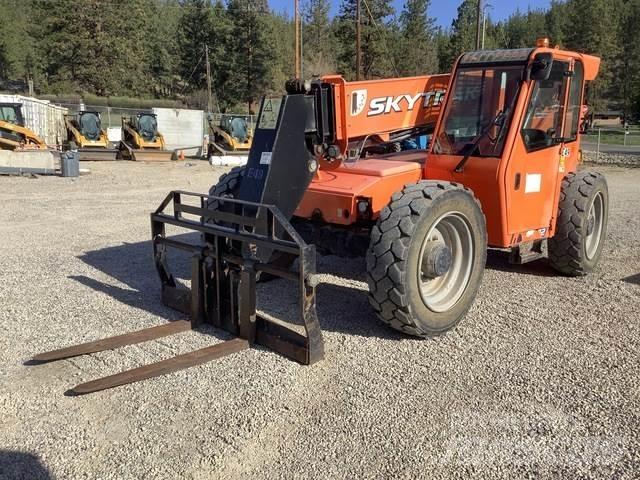 JLG 8042 Teleskopické manipulátory
