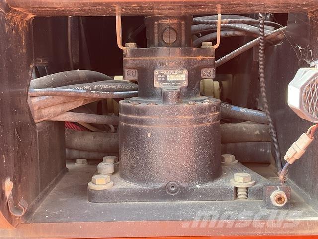 JLG 860SJ Teleskopické plošiny