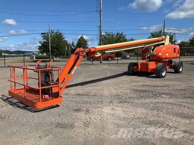 JLG 860SJ Kĺbové plošiny