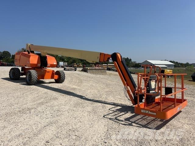 JLG 860SJ Teleskopické plošiny