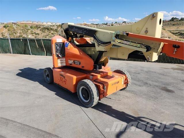 JLG E400AJP Kĺbové plošiny