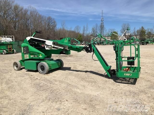 JLG E400AJPN Kĺbové plošiny