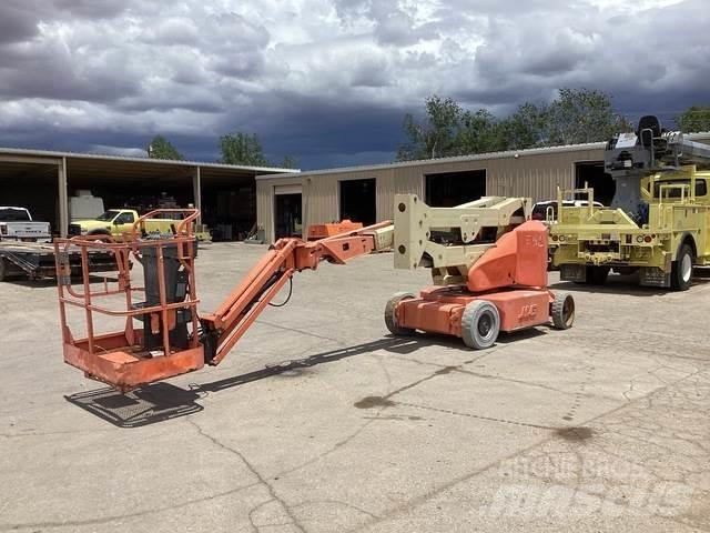 JLG E400AJPN Kĺbové plošiny