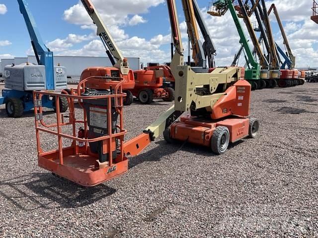 JLG E400AN Kĺbové plošiny