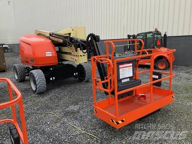 JLG EC450AJ Kĺbové plošiny