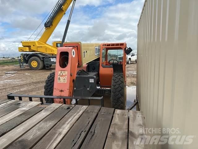JLG G9-43A Teleskopické manipulátory
