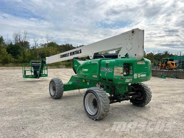 JLG M600JP Teleskopické plošiny