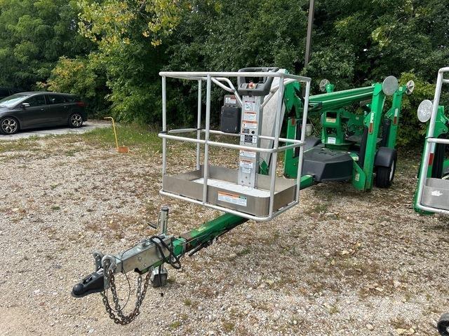 JLG T500J Prívesové plošiny