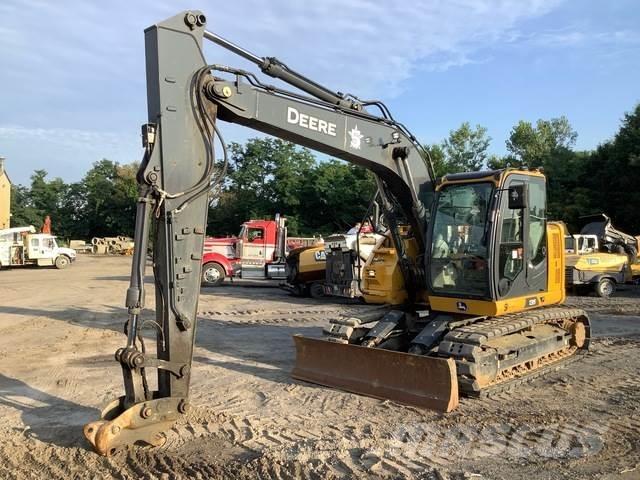 John Deere 135 Pásové rýpadlá