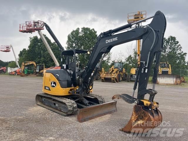 John Deere 60G Pásové rýpadlá
