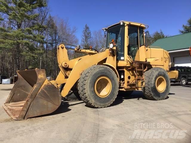 John Deere 624 Kolesové nakladače