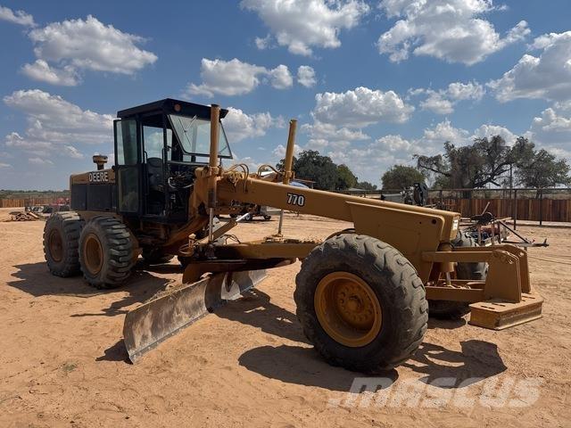 John Deere 770 Grejdery