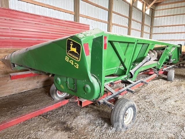 John Deere 843 Ďalšie stroje na spracovanie pôdy a príslušenstvo