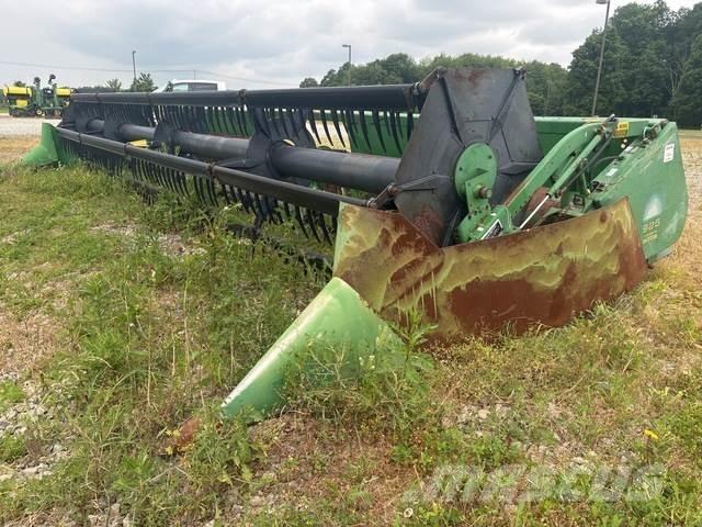 John Deere 925 Kombajnove hlavice