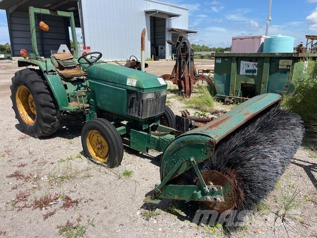 John Deere 970 Vnútorné zametacie stroje